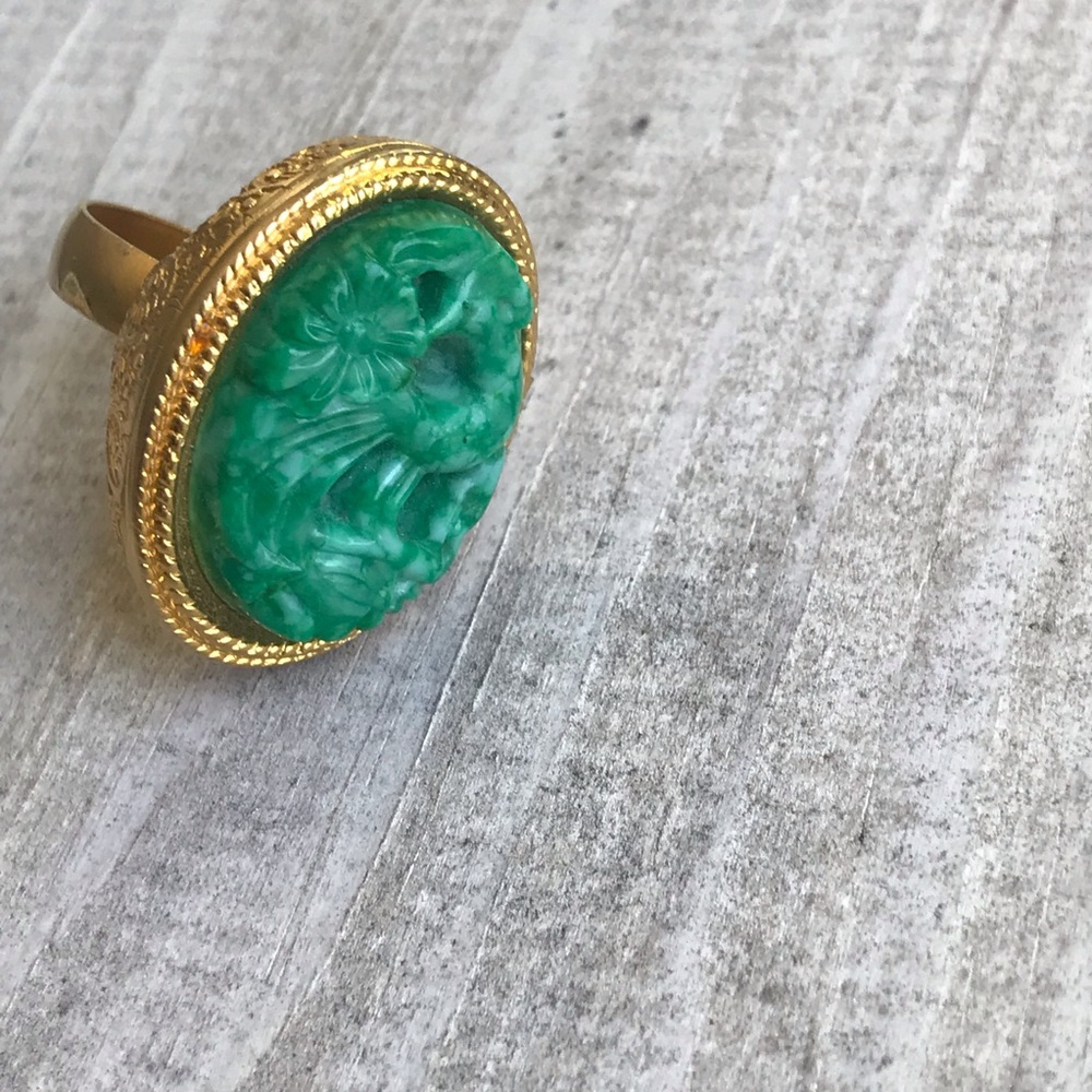 Vintage Avon Locket Ring Gold Green Boho Statement Ring 70s - Picture 3 of 15